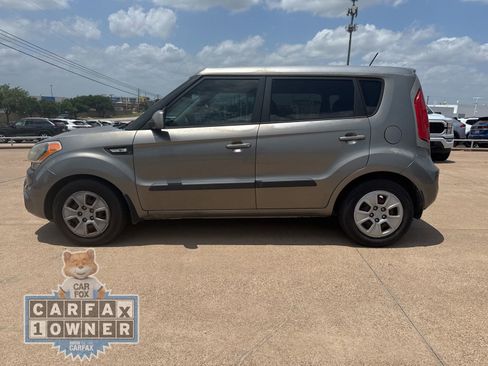 Used 2013 Kia Soul FWD image 4