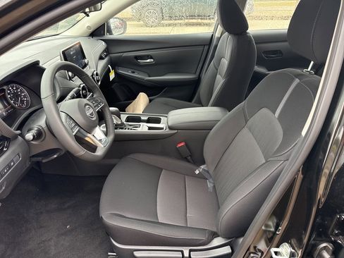 New 2025 Nissan Sentra SV image 11