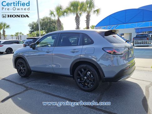 Certified 2025 Honda HR-V Sport image 3
