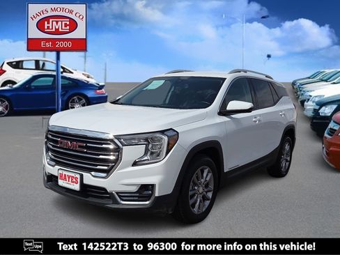 Used 2024 GMC Terrain SLT image 1