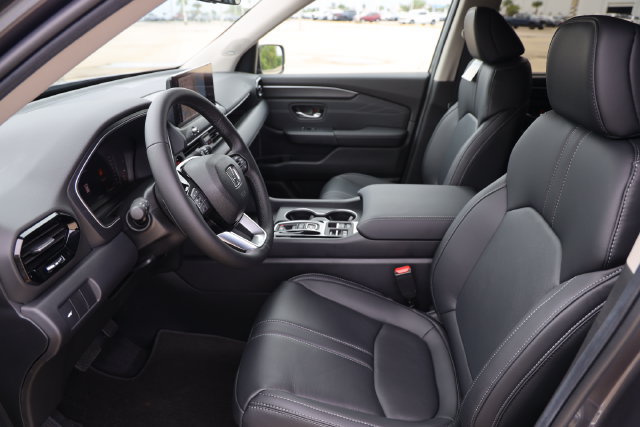 New 2026 Honda Pilot Touring image 12