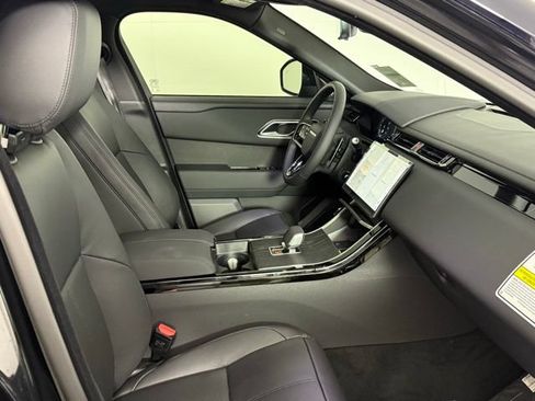 Used 2026 Land Rover Range Rover Velar Dynamic SE AWD/4WD image 34