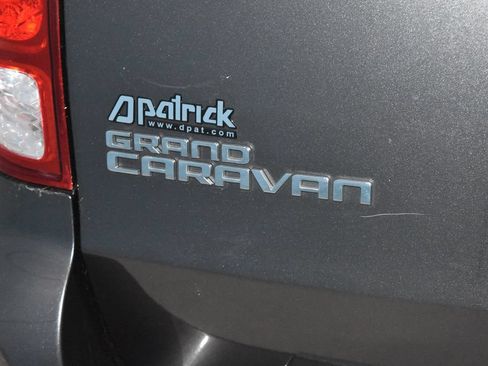 Used 2017 Dodge Grand Caravan GT FWD image 28