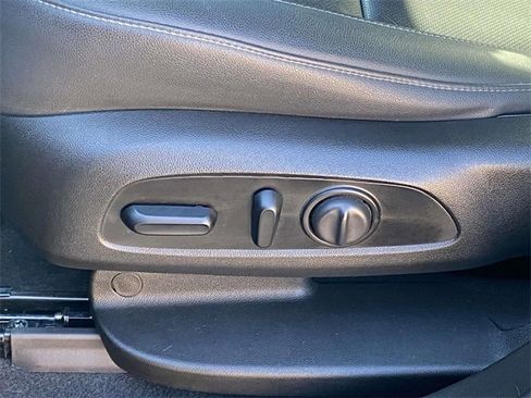 Used 2021 Chevrolet Blazer LT image 14