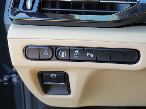 Used 2024 Acura MDX FWD w/ Technology Package image 27
