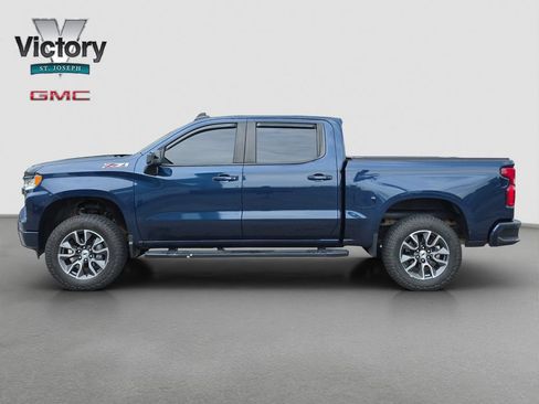 Used 2022 Chevrolet Silverado 1500 RST w/ Convenience Package II AWD/4WD image 6