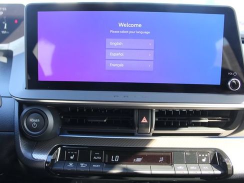 Certified 2026 Toyota Prius XLE FWD image 34