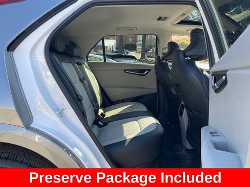 Used 2025 Kia Niro Wave w/ Wave Preserve Package FWD image 46