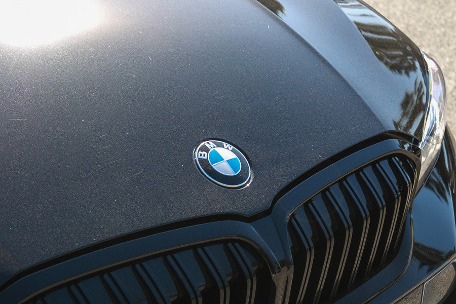 Used 2024 BMW 330i Sedan w/ M Sport Package RWD image 9