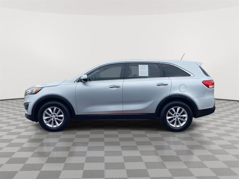 Used 2018 Kia Sorento L FWD image 8