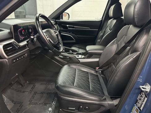 Used 2024 Kia Telluride EX X-Line AWD/4WD image 19