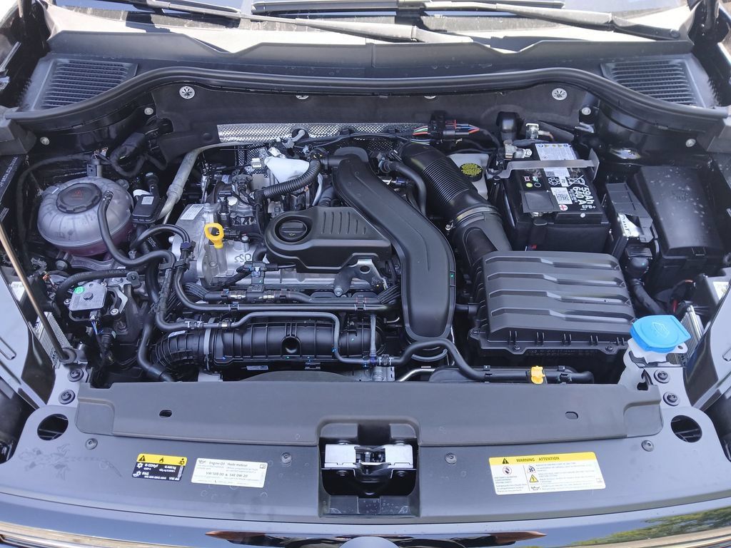 New 2026 Volkswagen Taos SE AWD/4WD image 21