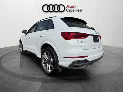 Used 2025 Audi Q3 2.0T Premium w/ Black Optic Sport Package image 3