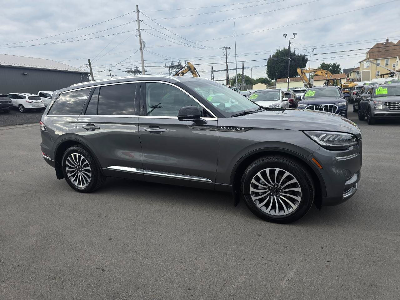 Used 2024 Lincoln Aviator AWD w/ Premium Package image 6