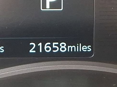 Used 2024 Nissan Kicks SV image 20