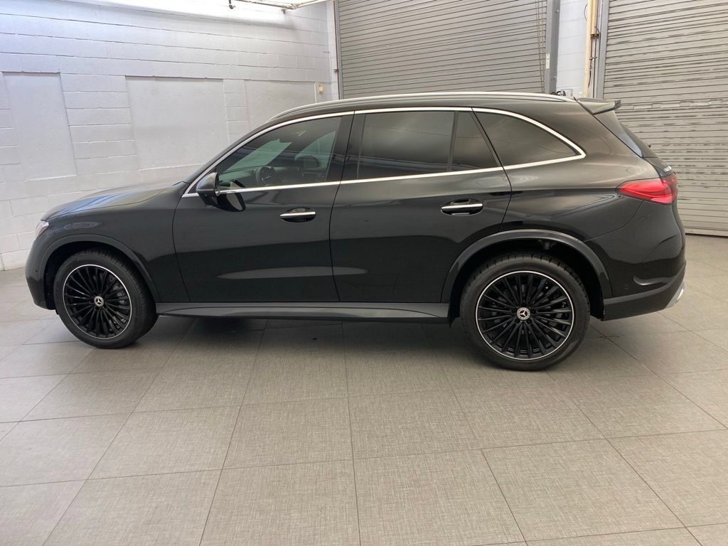 Used 2023 Mercedes-Benz GLC 300 image 5