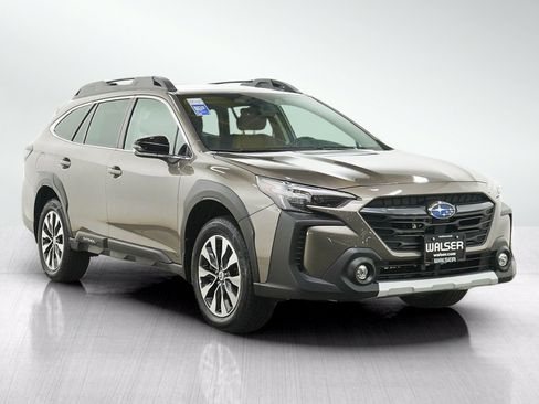 Used 2023 Subaru Outback Limited AWD/4WD image 7
