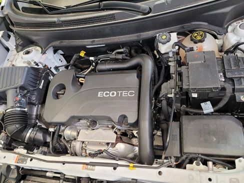 Used 2020 Chevrolet Equinox LT image 30