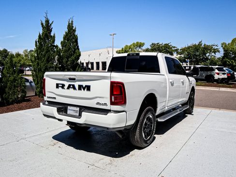 Used 2025 RAM 2500 Laramie AWD/4WD image 10
