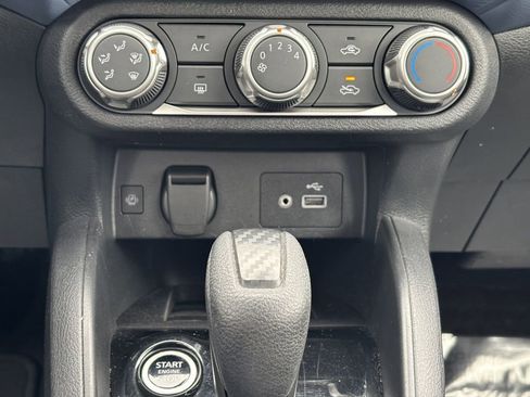 Used 2023 Nissan Versa SV image 19