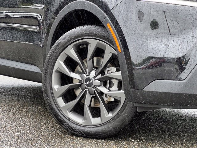Used 2023 Kia Sorento AWD image 2