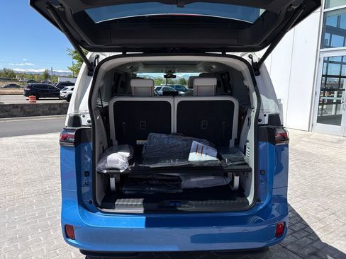 New 2025 Volkswagen ID. Buzz 1st Edition AWD/4WD image 16
