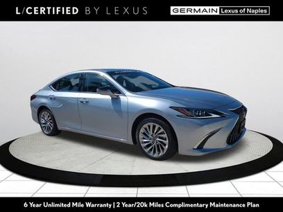 Certified 2022 Lexus ES 300h w/ Luxury Package