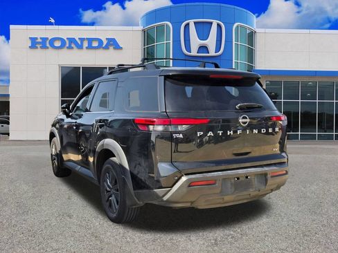 Used 2022 Nissan Pathfinder SV FWD image 21