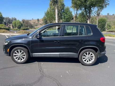 Used 2017 Volkswagen Tiguan S FWD image 2