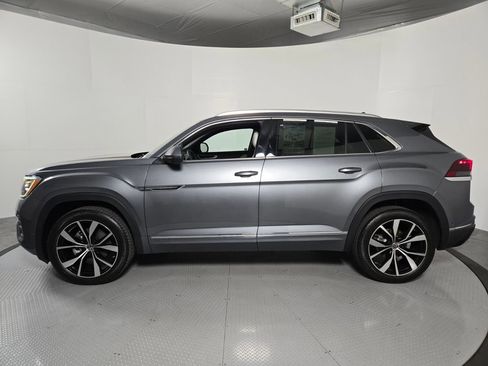 Used 2025 Volkswagen Atlas Cross Sport SEL Premium R-Line AWD/4WD image 3
