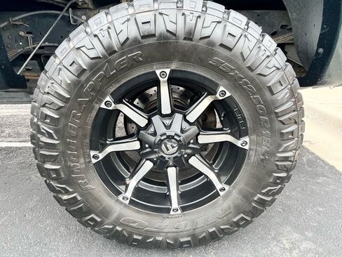 Used 2011 Ford F250 Lariat w/ FX4 Off Road Pkg image 22