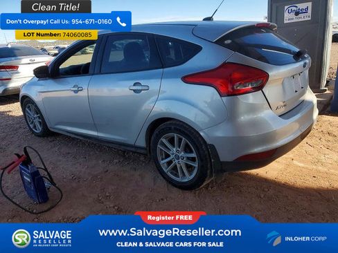Used 2017 Ford Focus SE FWD image 3