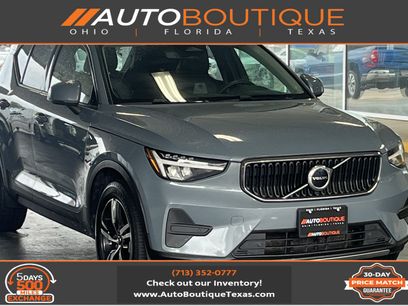 Used 2023 Volvo XC40 B5 Core