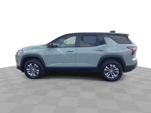 Used 2026 Chevrolet Equinox LT w/ Convenience Package II FWD image 5