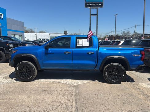 Used 2023 Chevrolet Colorado Trail Boss w/ Advanced Trailering Package image 8