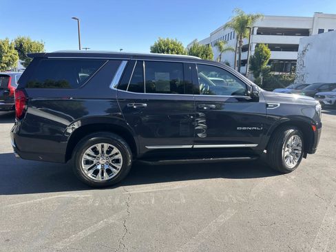 Used 2023 GMC Yukon Denali image 3