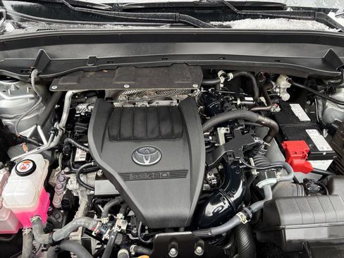 Used 2024 Toyota Grand Highlander XLE image 33