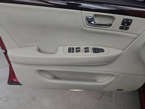 Used 2009 Cadillac DTS Performance FWD image 26