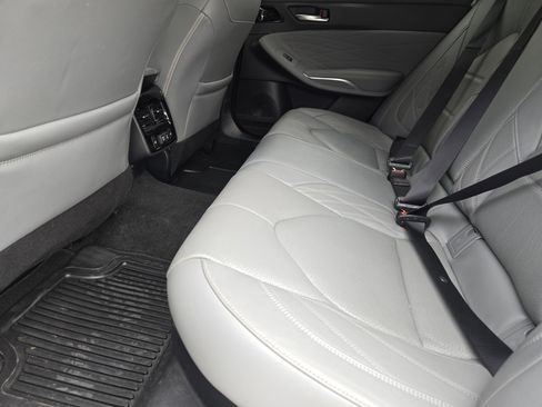 Used 2022 Toyota Avalon Limited w/ Advanced Safety Package image 32