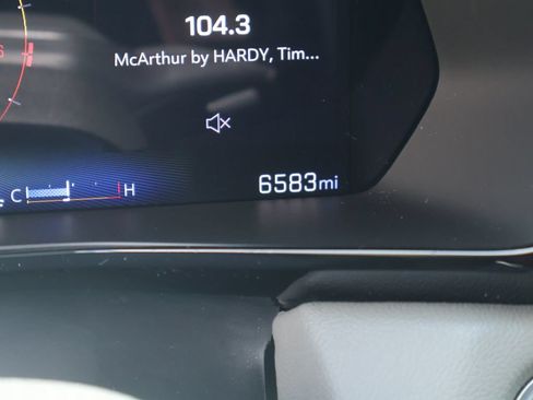 Used 2024 Chevrolet Colorado ZR2 w/ Technology Package AWD/4WD image 32