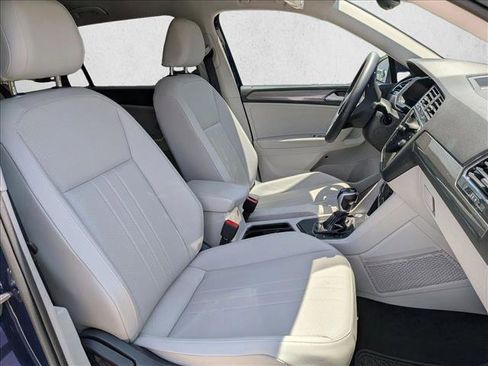 Used 2022 Volkswagen Tiguan SE FWD image 20