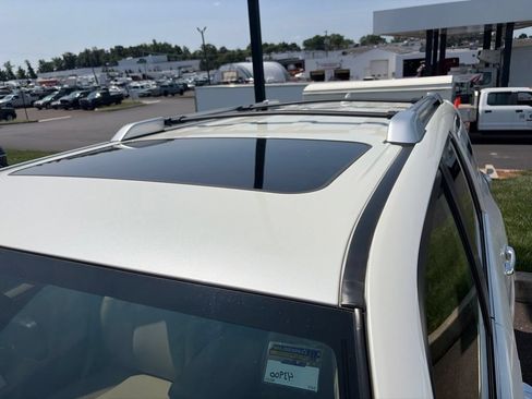 Used 2023 Toyota 4Runner Limited AWD/4WD image 6