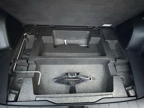 Used 2016 Subaru Forester 2.5i Premium image 45