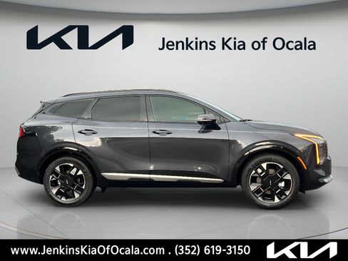 New 2026 Kia Sportage SX FWD image 2