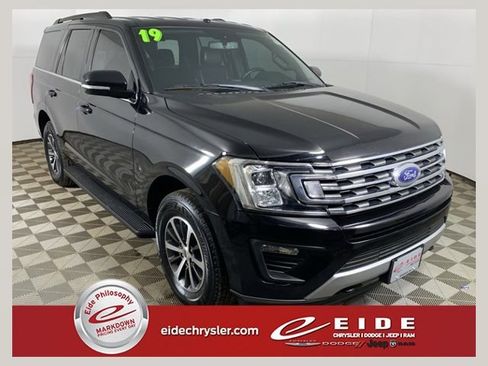 Used 2019 Ford Expedition XLT w/ Equipment Group 201A AWD/4WD image 1