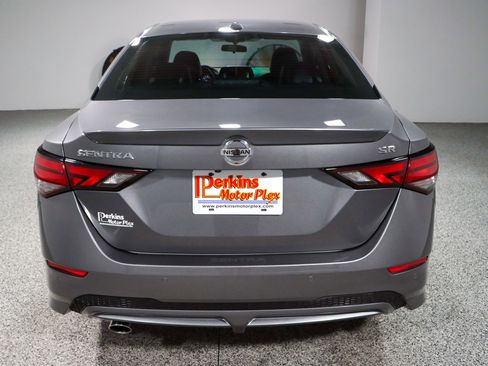 Used 2023 Nissan Sentra SR w/ SR Premium Package FWD image 8