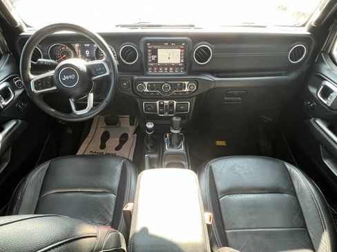 Certified 2018 Jeep Wrangler Unlimited Sahara AWD/4WD image 2