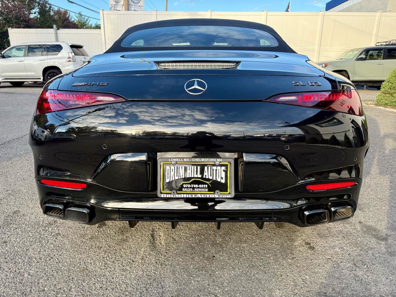 Used 2022 Mercedes-Benz SL 63 AMG 4MATIC w/ Driver Assistance Package image 4