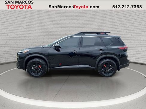 Used 2025 Nissan Rogue SV AWD/4WD image 9