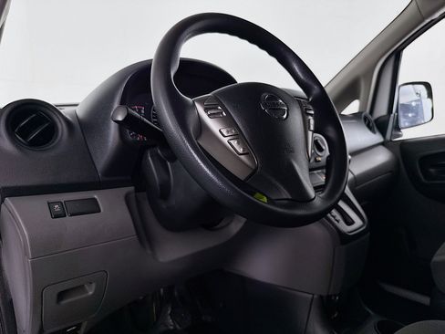 Used 2021 Nissan NV200 S w/ Back Door Glass Package image 21